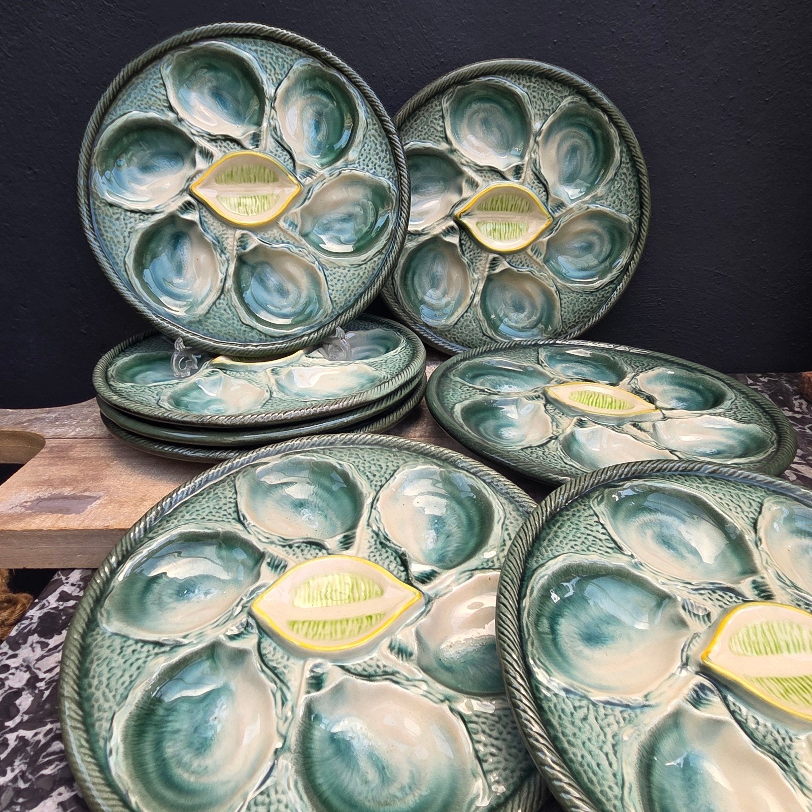 Antieke St Clement faience oesterborden uit Frankrijk, Ophalen of Verzenden
