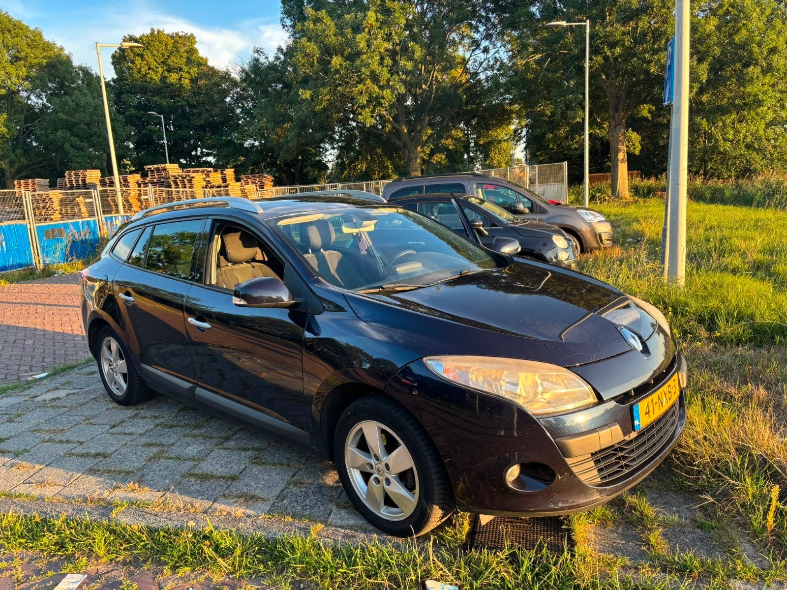 Renault Mégane 1.5 DCI  AUT (Incl Taxitronic BCT), 680 kg, 4 cilinders, Blauw, 23 km/l