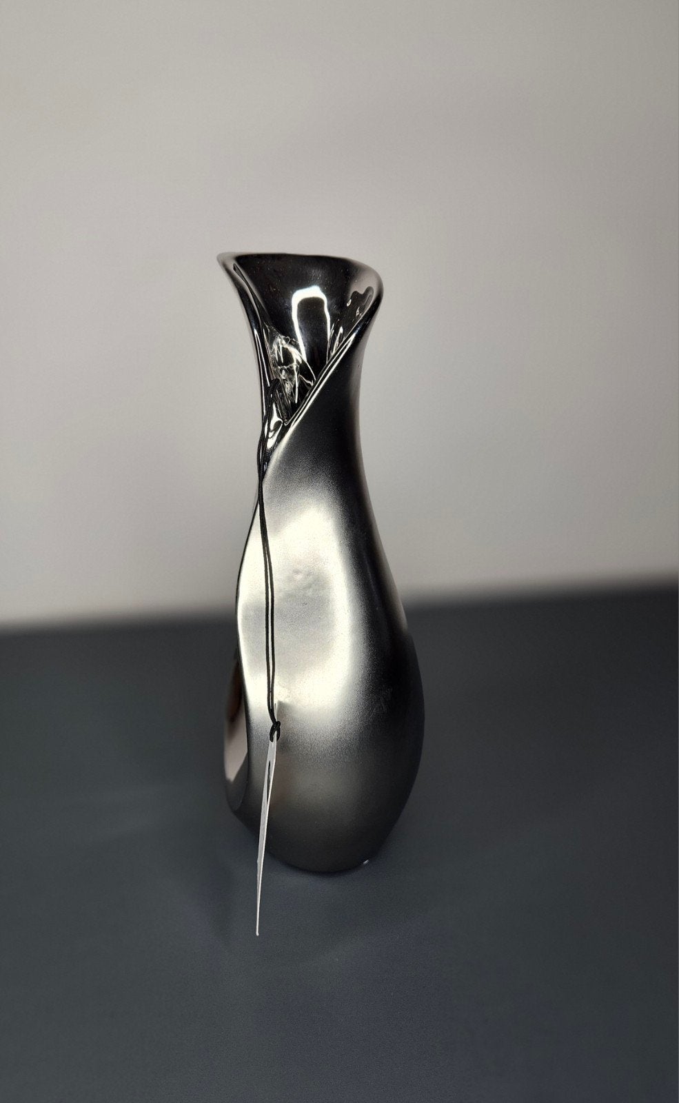 Vaas 'Omega' 2 stuks. H.22.5, Gilde Handwerk, Export@Gildehandwerk.com, Nieuw, Ophalen of Verzenden