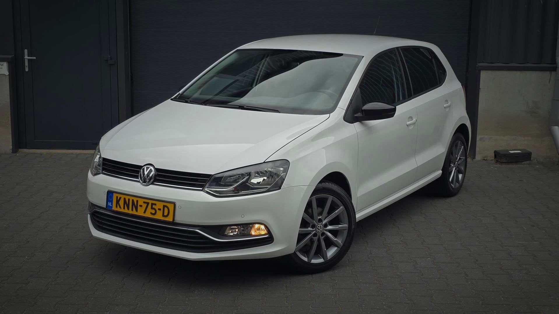 Volkswagen POLO 1.2 TSI BlueMotion Highline Edition Lm Airco, Auto's, Voorwielaandrijving, Euro 6, 4 cilinders, Wit