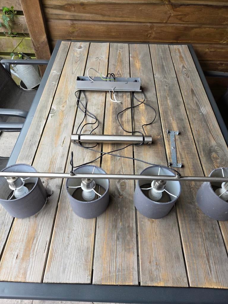 Hanglamp met 4 grijze kappen, Huis en Inrichting, Gebruikt, Ophalen of Verzenden, Stof, Modern