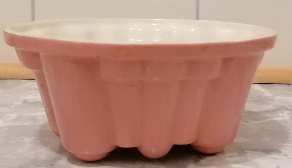 Vintage kom roze/wit, puddingkom € 20,00, Overige typen, Ophalen of Verzenden, Zo goed als nieuw, Roze