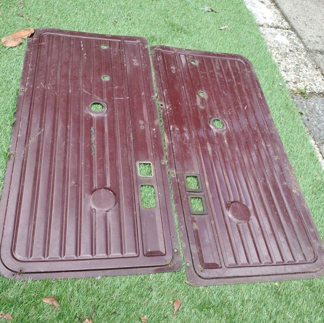 twee metalen deurplaten CHEVROLET CHEVY VAN G20 g30 g 10, Ophalen of Verzenden, Gebruikt, Buick