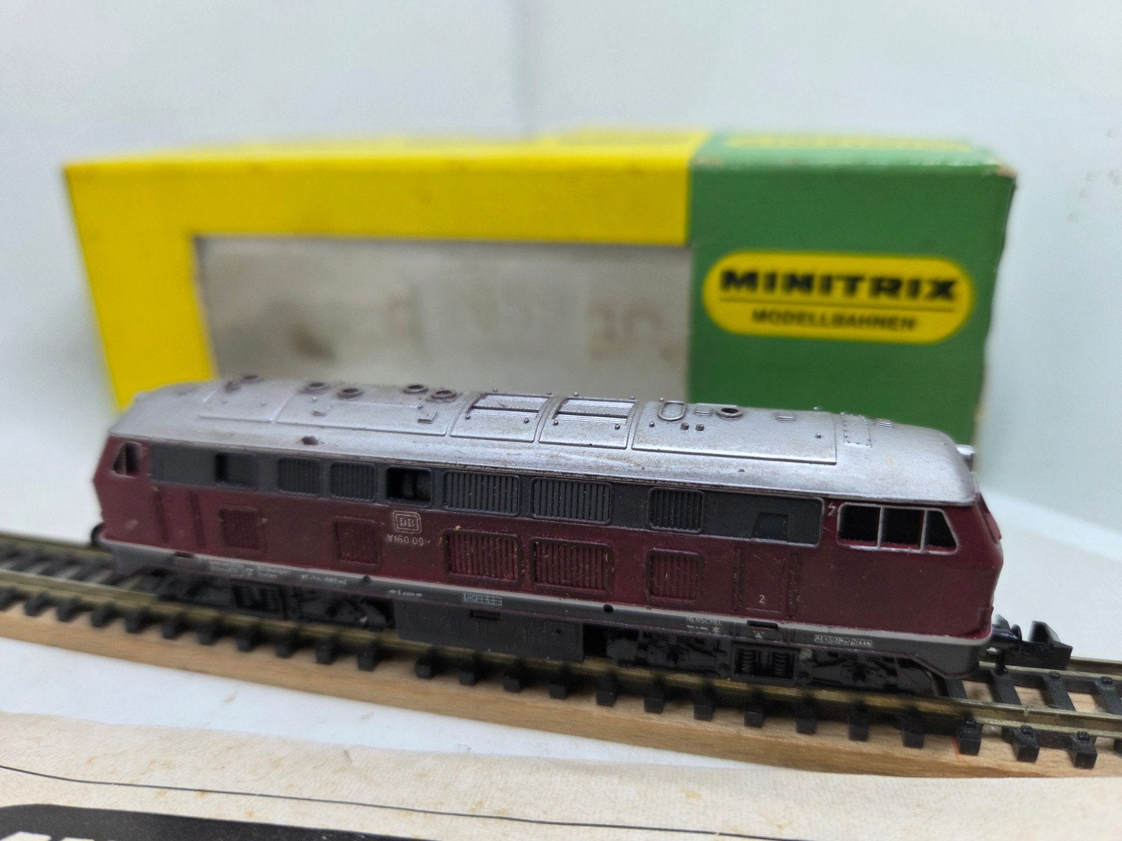 Minitrix 51 2959 00 V160 Diesellocomotief met OVP, Hobby en Vrije tijd, Ophalen of Verzenden, Gebruikt, Locomotief, Trix