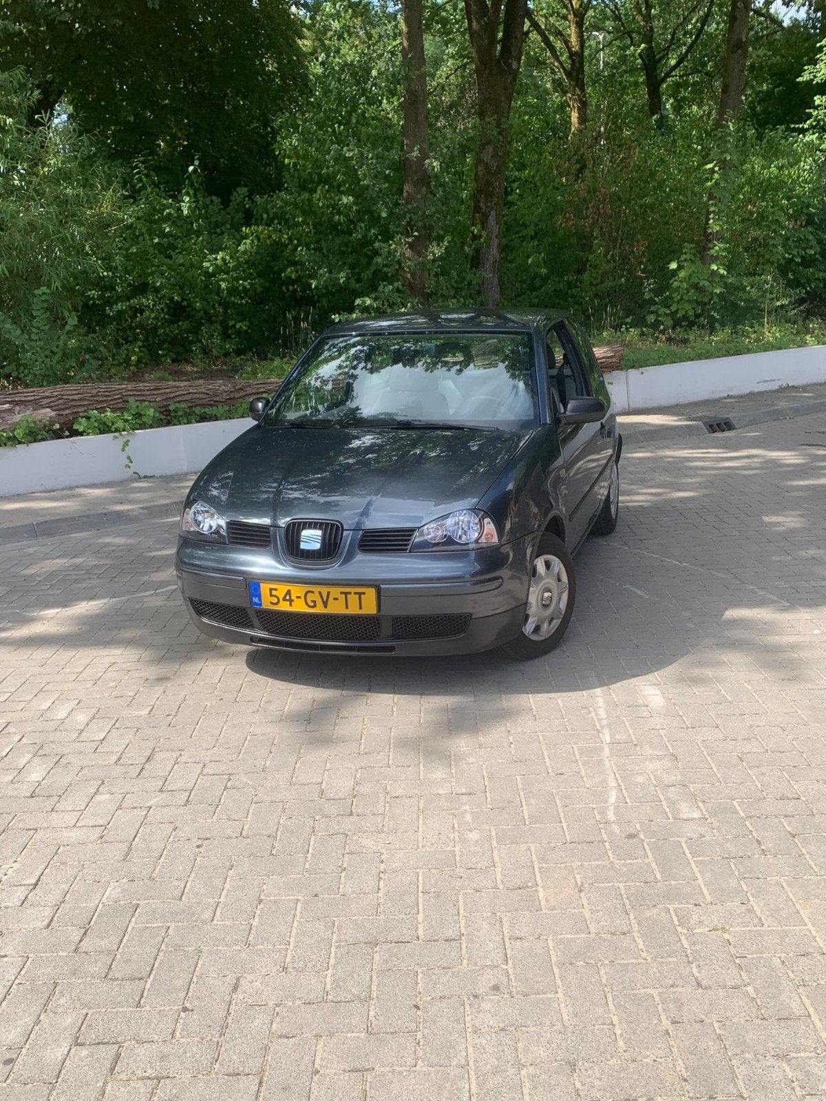 Seat Arosa 1.4 44KW AUT 2001 Blauw, Auto's, 31 €/maand, Origineel Nederlands, 904 kg, Grijs