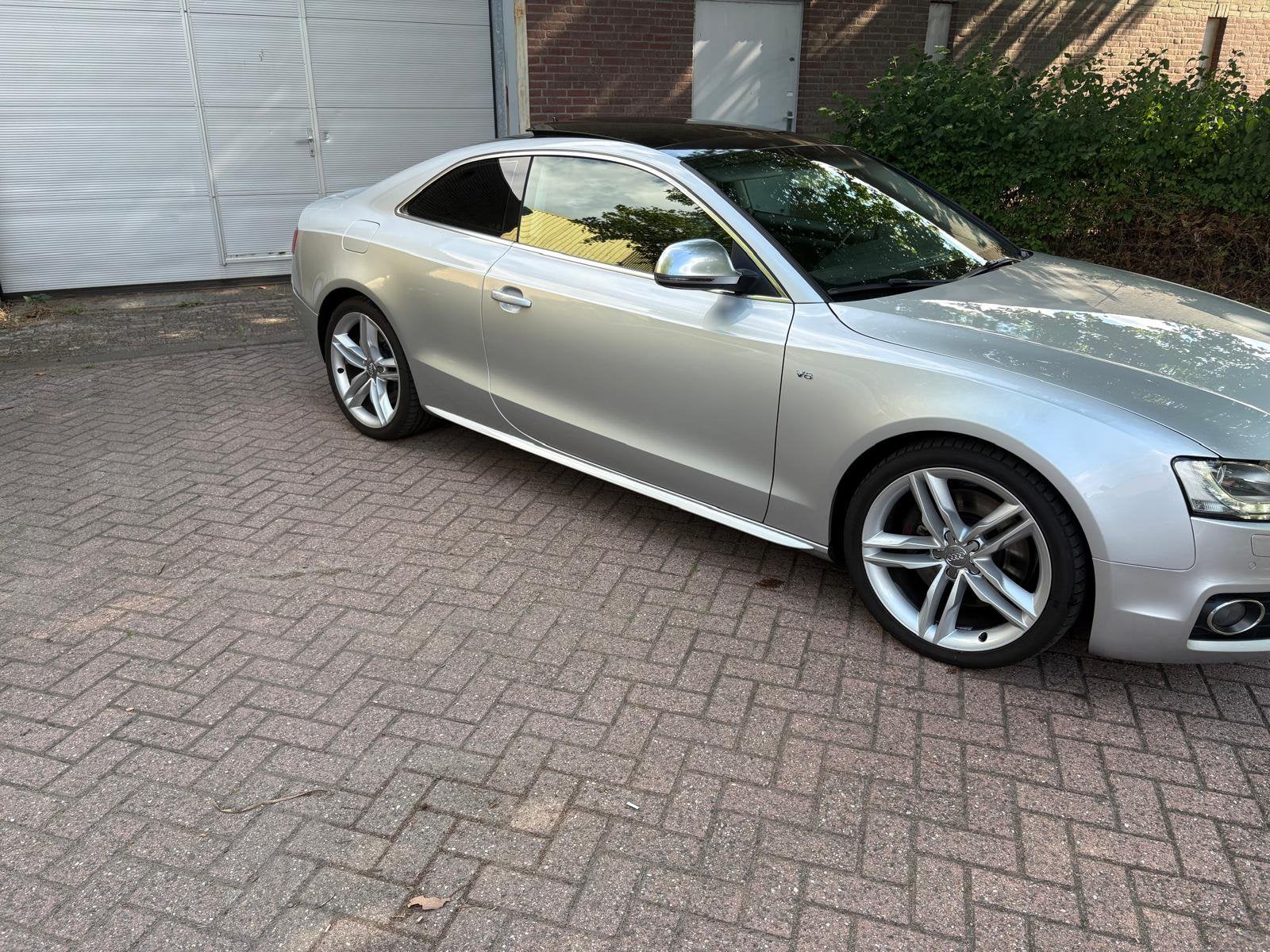 Audi S5 4.2 FSI 260KW Coupe Quattro AUT 2008 Grijs, Auto's, Audi, Automaat, Navigatiesysteem, Vierwielaandrijving, 102 €/maand