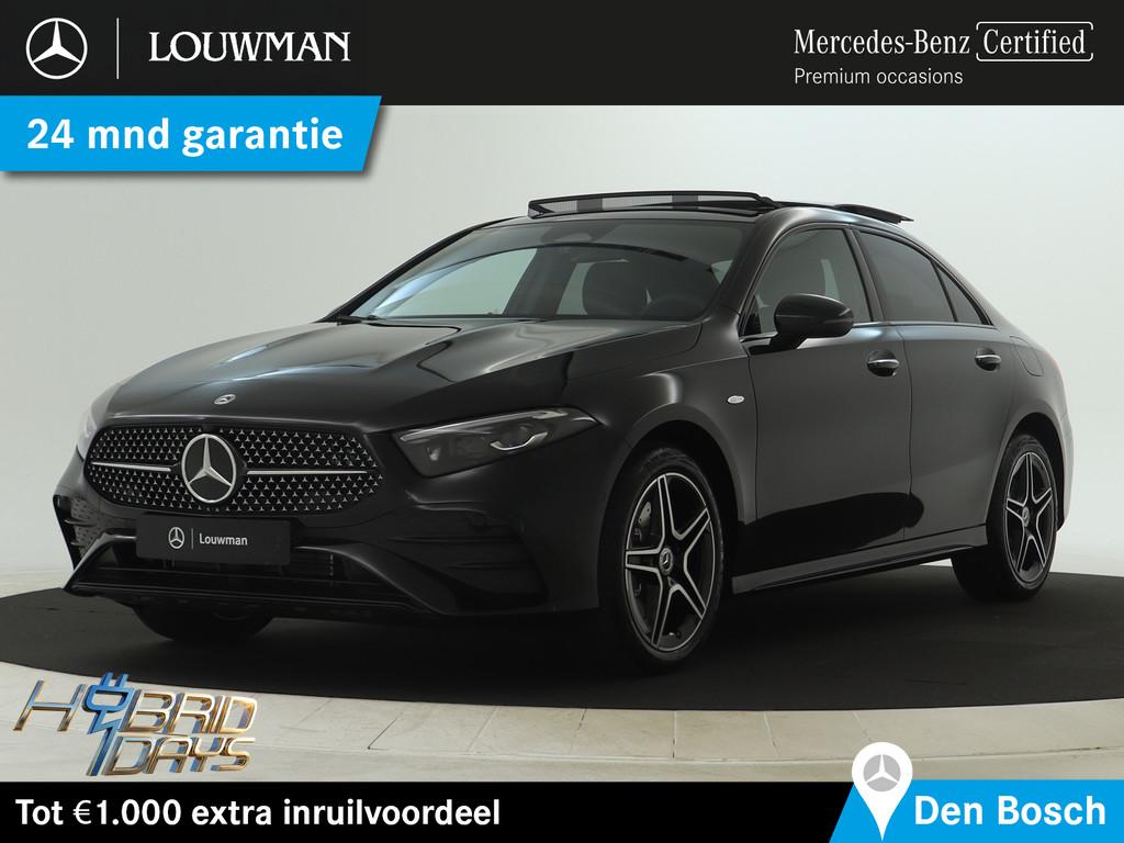 Mercedes-Benz A-Klasse 250 e Business Solution AMG | Trekhaa, Auto's, 12 maanden, 4 cilinders, Zwart, Hybride Elektrisch/Benzine