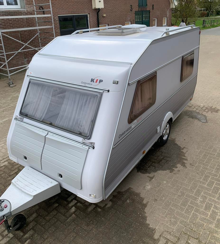 KIP KR44TTZ Caravan - Nieuwstaat, compleet met mover!, Mover, Standaardzit, Kip, Omvormbare zithoek
