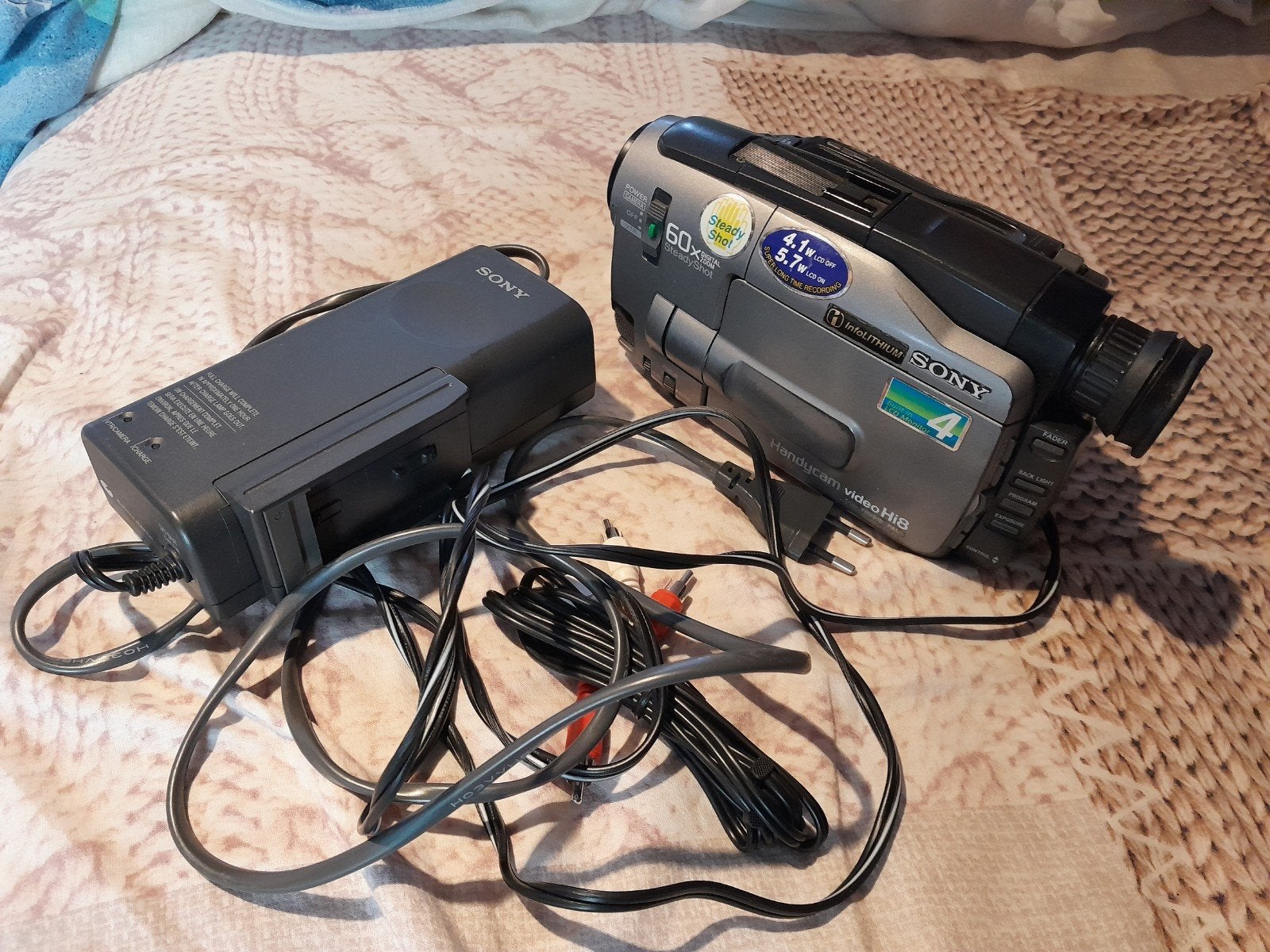 SONY HI8 videocamera in top staat en kompleet, Ophalen of Verzenden, Hi 8