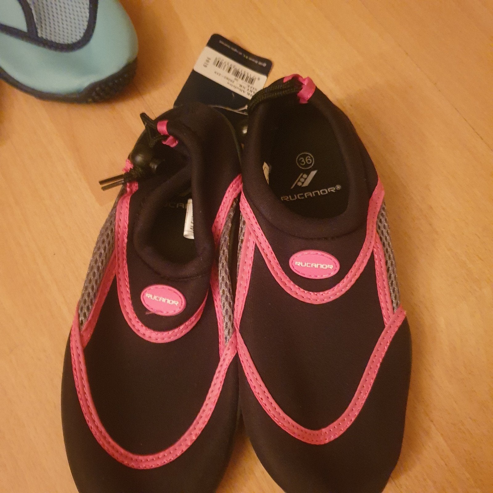 Nieuwe Waterschoenen Kids - Diverse Maten (28, 35, 36, 38), Ophalen of Verzenden, Nieuw, Jongen of Meisje, Schoenen