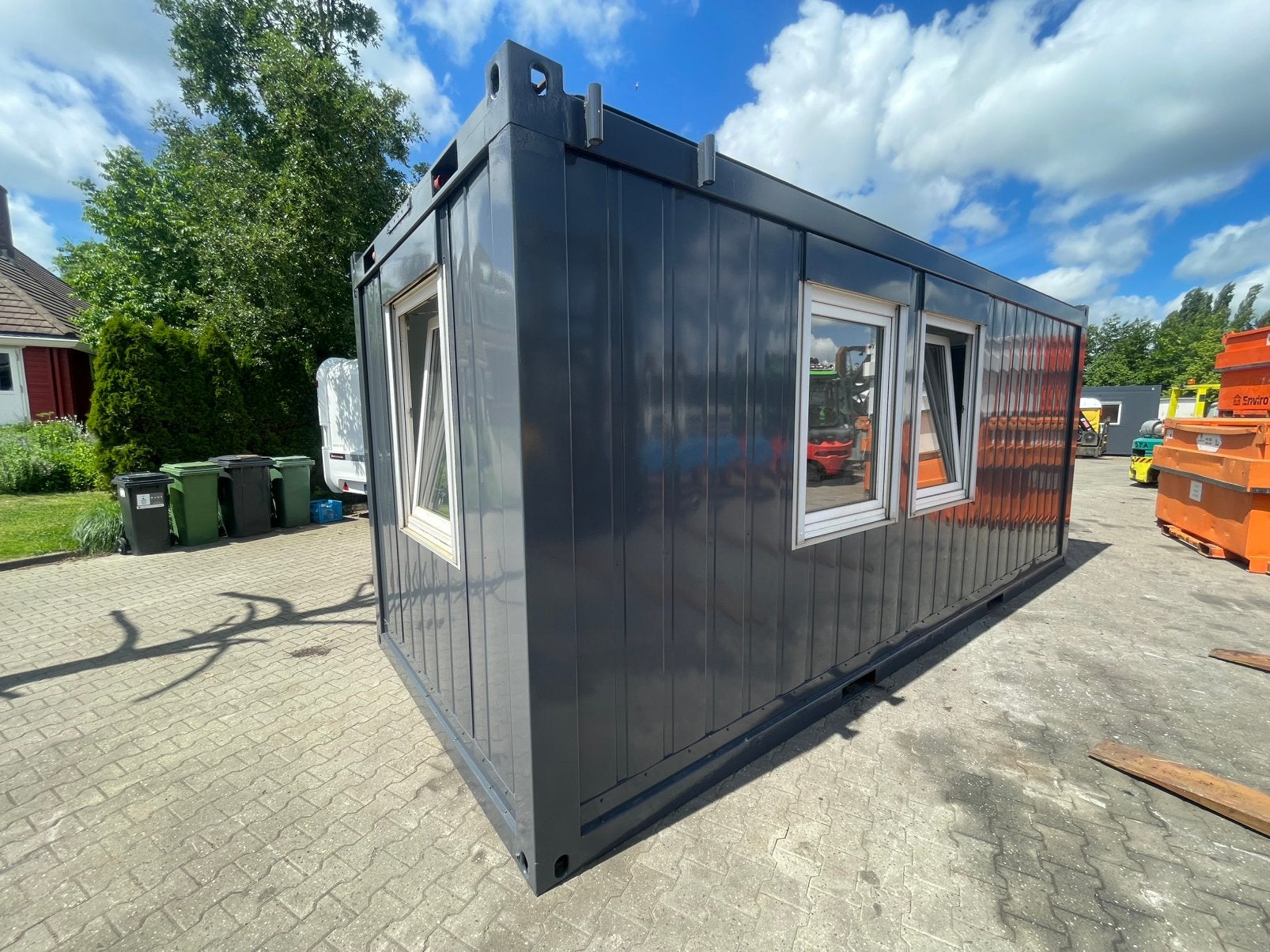 Nette kantoorunit met keukenblok en toilet, Zakelijke goederen, Machines en Bouw | Keten en Containers, Ophalen