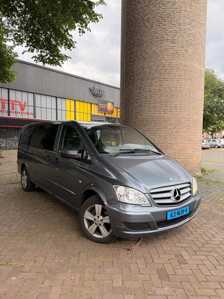 Mercedes-Benz Vito 2.2 113 XL 4X4 AUT 2010 Grijs Taxi klaar, Auto's, Automaat, 136 pk, Zwart, 2000 kg