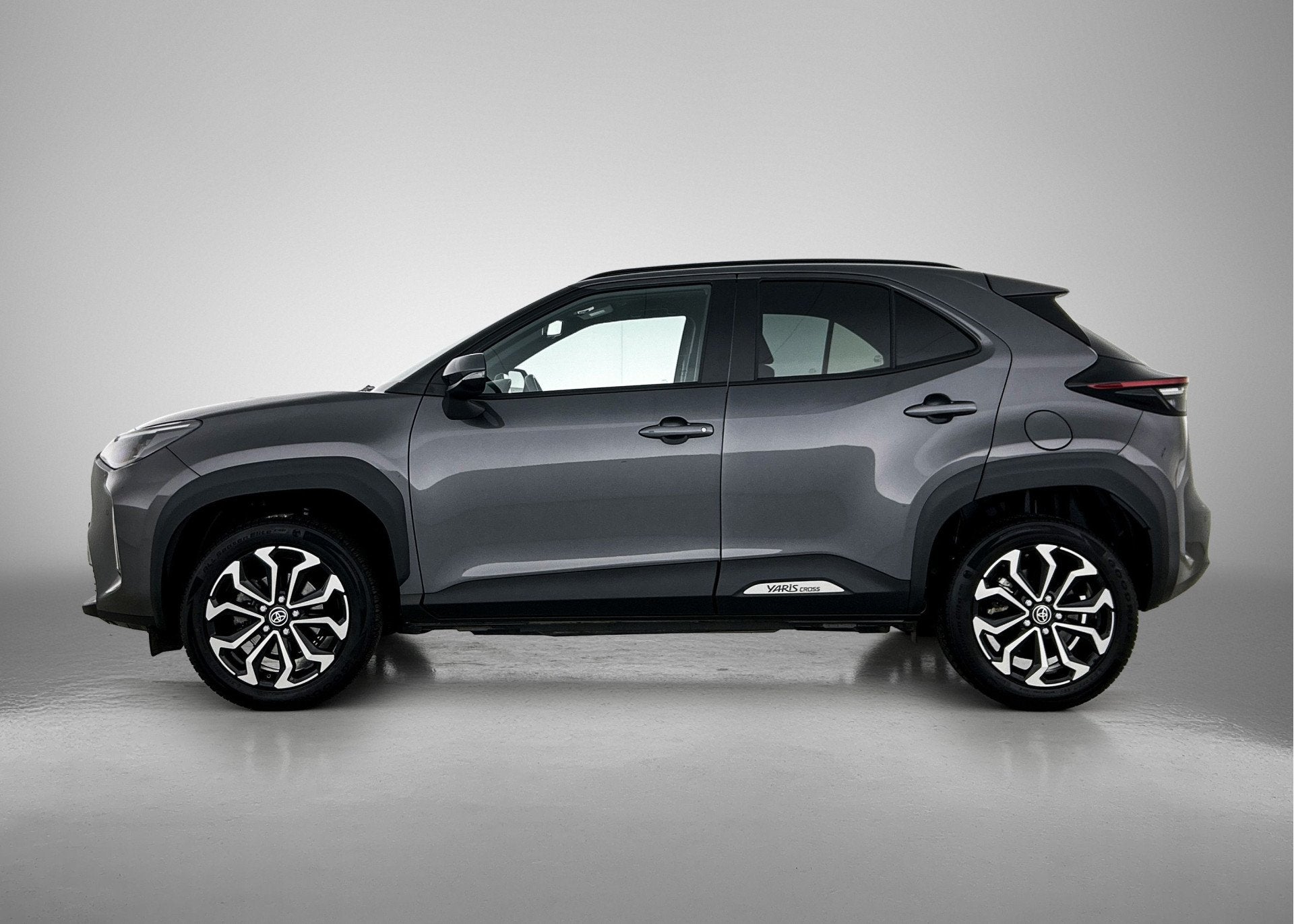 Toyota Yaris Cross 1.5 Hybrid 115 Dynamic | Apple CarPlay /, 12 maanden, Stof, Gebruikt, 116 pk