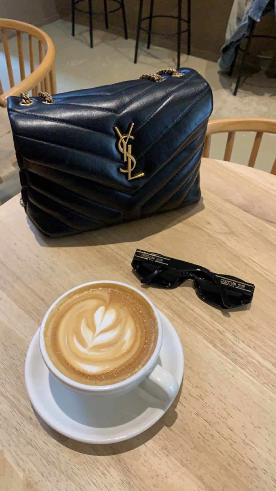 YSL Loulou Small Zwart - Gebruikt met lichte sporen, Ophalen of Verzenden, Gebruikt, Zwart, Schoudertasje