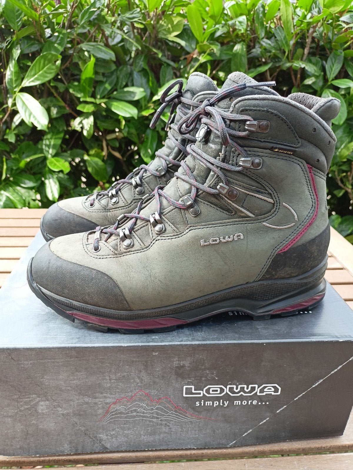 Bergschoenen Lowa dames maat 41, Ophalen of Verzenden, Schoenen