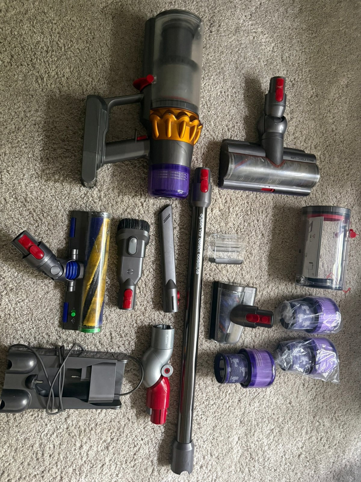 V15 dyson detect - + accesoires, Ophalen of Verzenden, Zo goed als nieuw