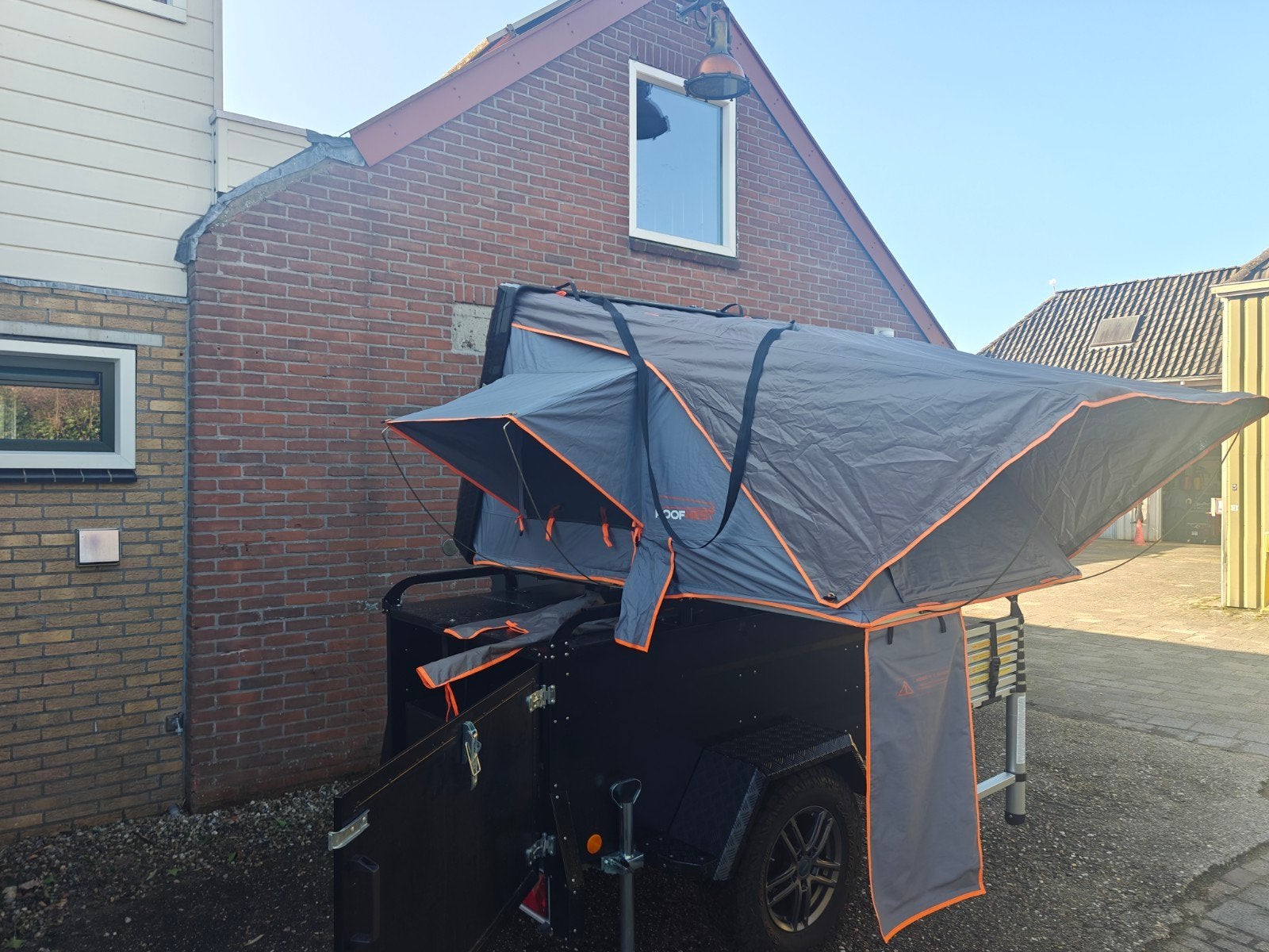 Daktent Roofnest, Ophalen, Zo goed als nieuw, Tot en met 2