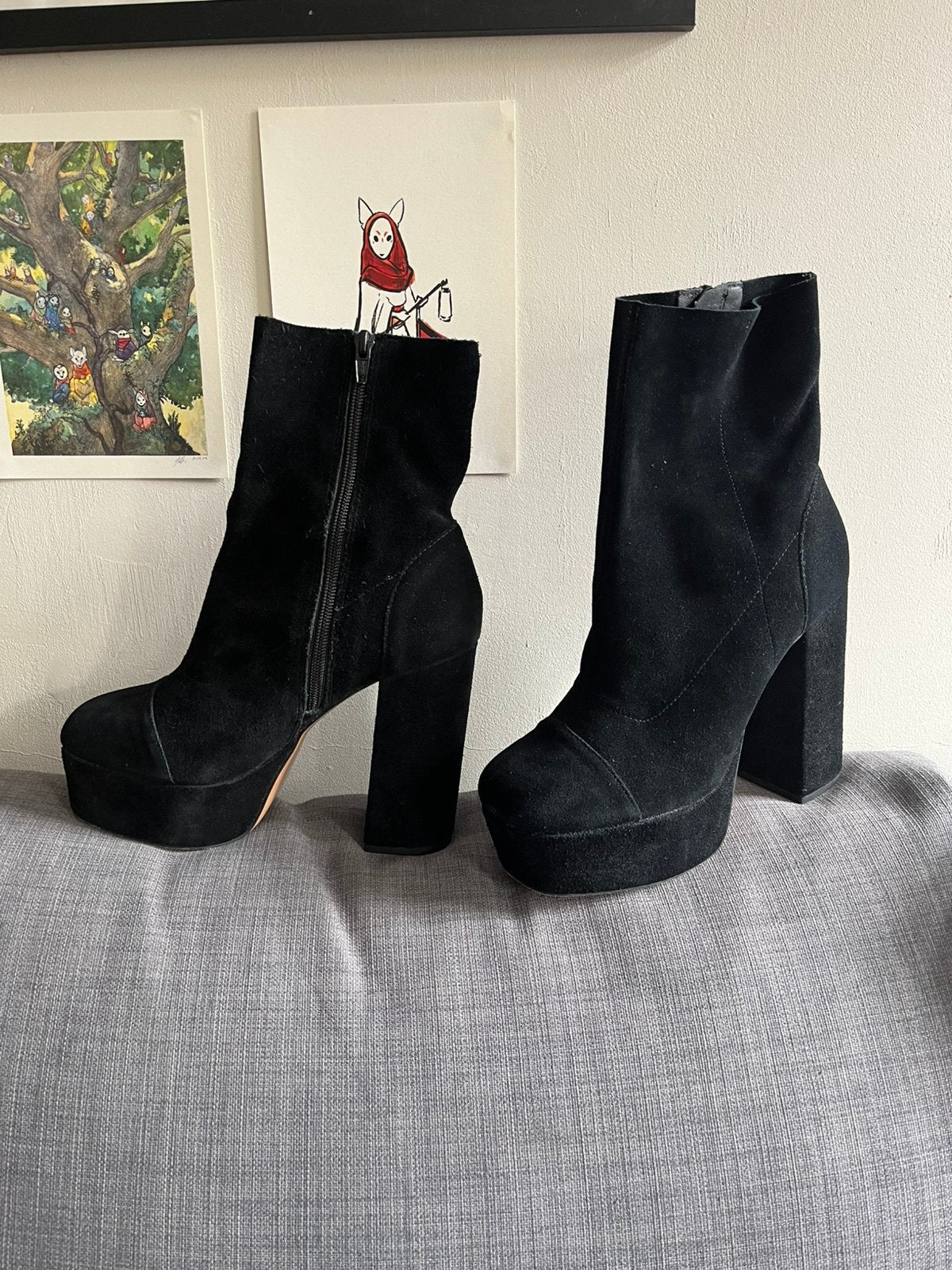 ASOS suede platform boots, Kleding | Dames, Schoenen, Hoge laarzen, Zwart, Ophalen of Verzenden, Zo goed als nieuw