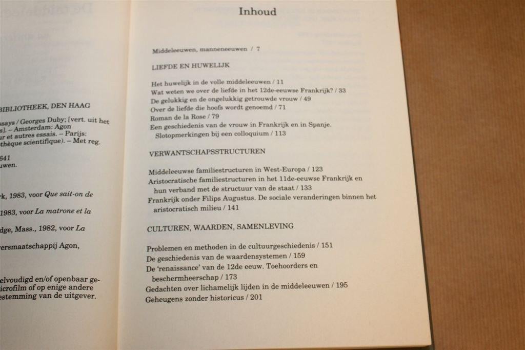 De Middeleeuwse Liefde — Georges Duby, Essays, Ophalen of Verzenden, Gelezen