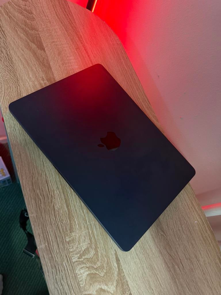 Macbook Air 2024 512gb ssd 16gb ram, 13 inch, Ophalen of Verzenden, Zo goed als nieuw, MacBook Air