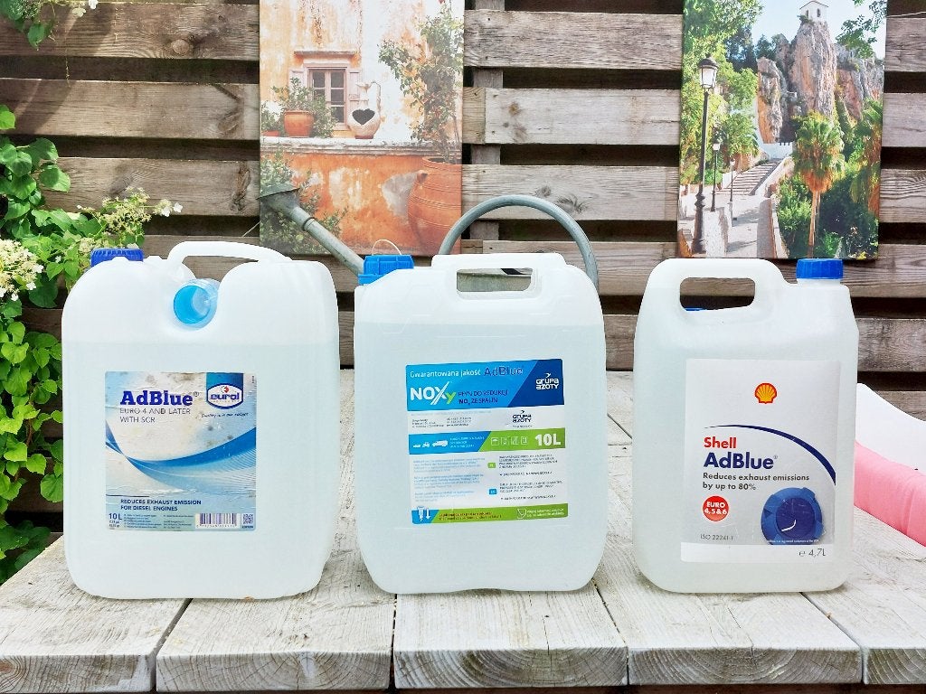 Adblue Urea 2x 10 + 1x5 liter: 1 euro per liter!, Auto diversen, Ophalen of Verzenden