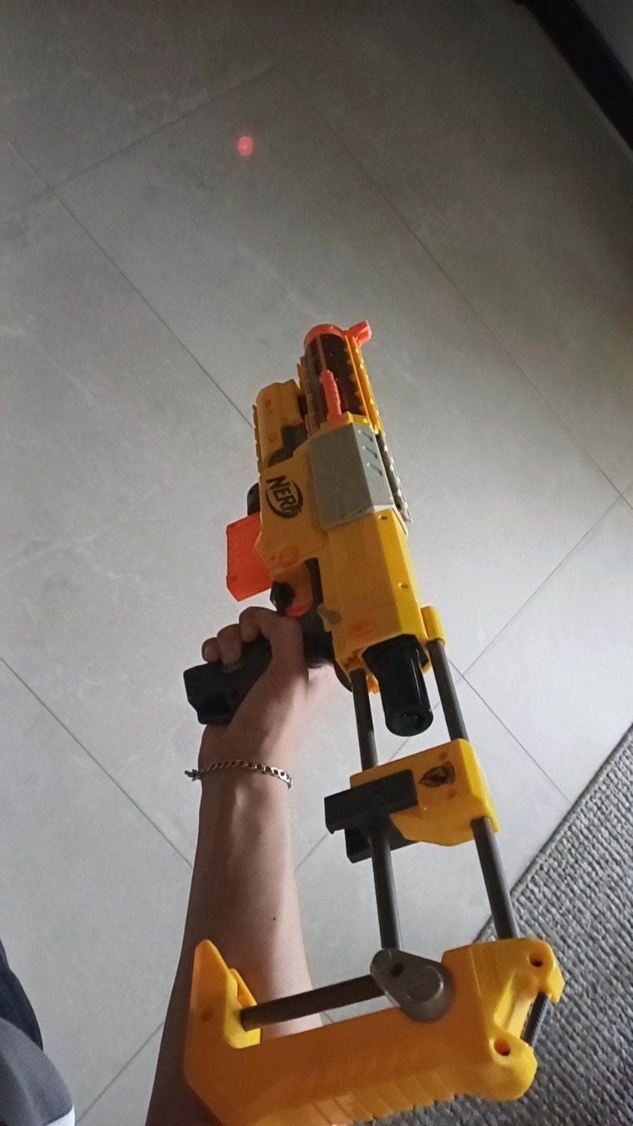 Nerf N-Strike Elite Retaliator Blaster, Verzenden