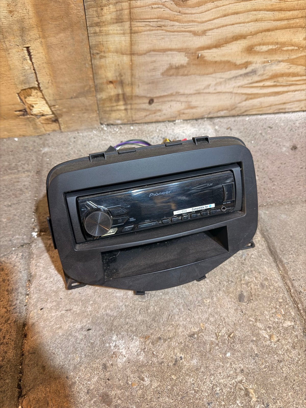 Pioneer Radio met frame voor Peugeot 108 (2017), Ophalen, Gebruikt