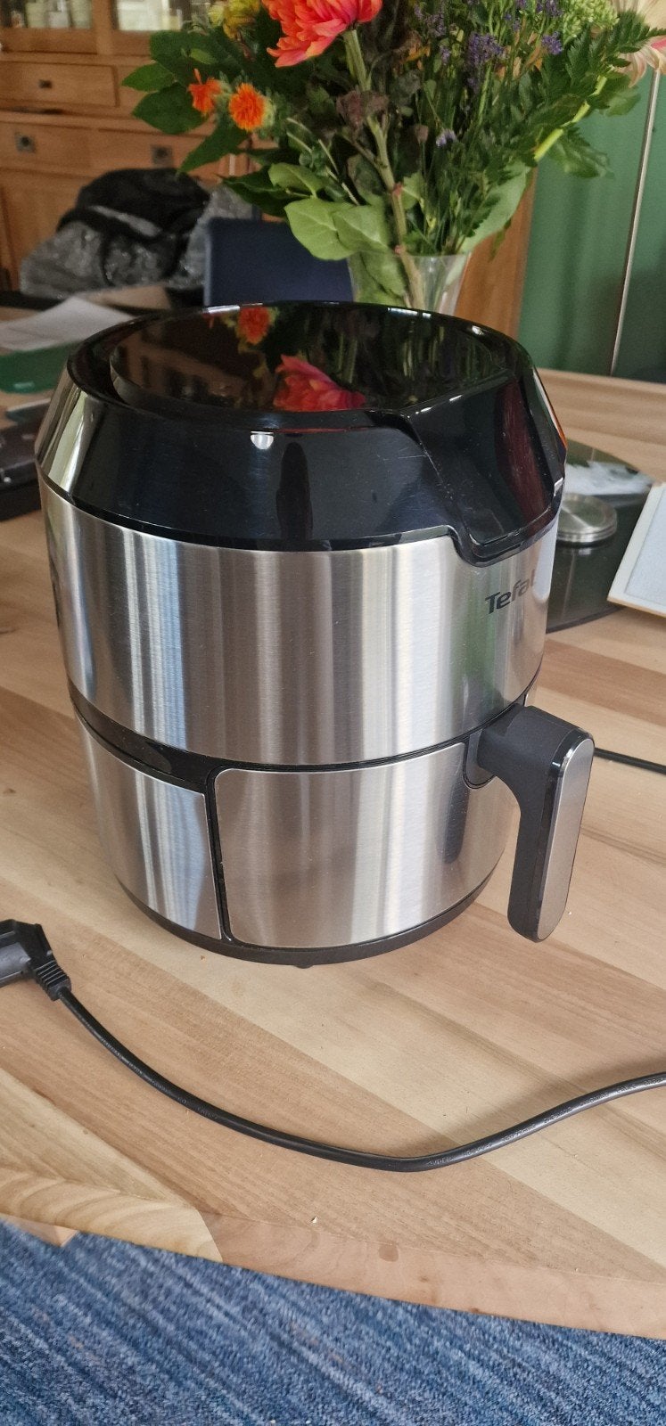 Tefal Airfryer - Zo goed als nieuw, Ophalen of Verzenden, Zo goed als nieuw, Airfryer, 1000 t/m 1499 gram