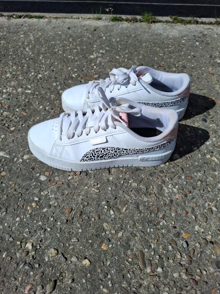 Puma damesschoenen maat 39, Kleding | Dames, Schoenen, Sneakers of Gympen, Wit, Ophalen of Verzenden