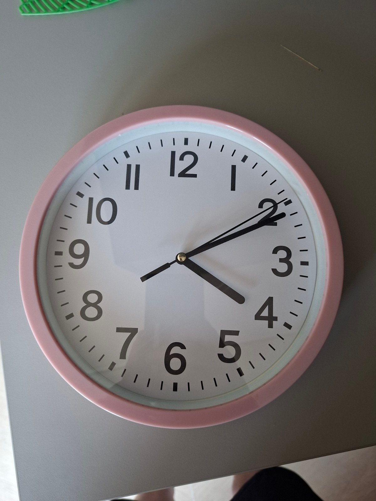 GRATIS Roze wandklok, analoog, modern design, Ophalen, Analoog, Werkt op batterijen, Roze