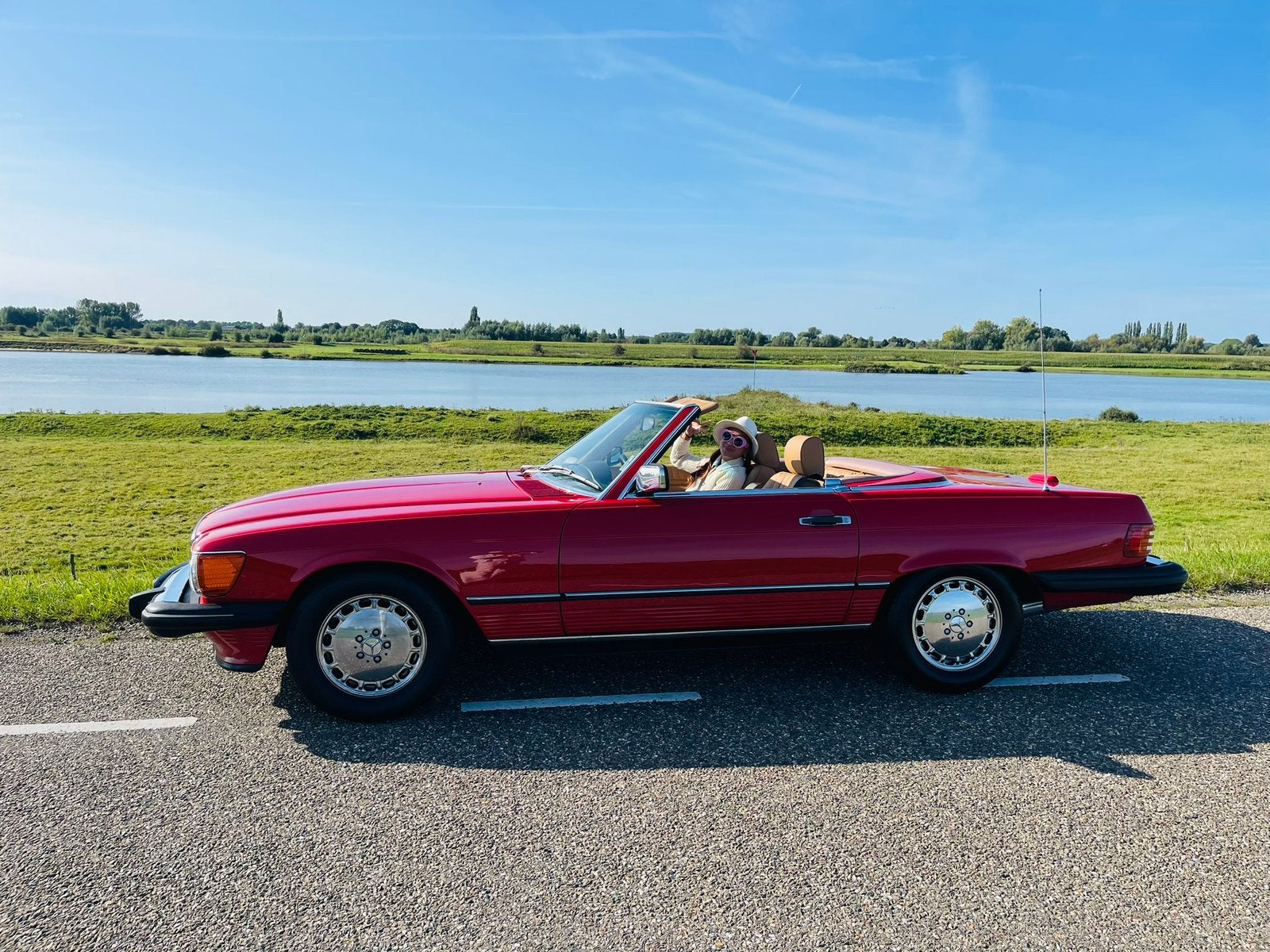 Klassieker Mercedes 560sl, foto 6