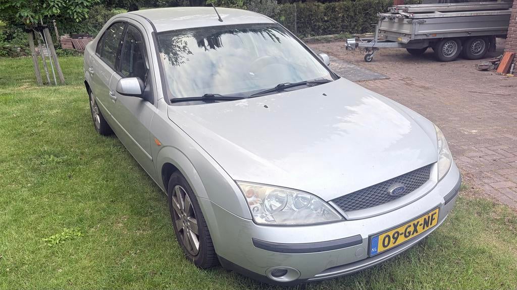 Ford Mondeo 2.0 16V 107KW HB 2001 Grijs, Auto's, Ford, Particulier, Mondeo, ABS, Airbags, Airconditioning, Apple Carplay, Centrale vergrendeling