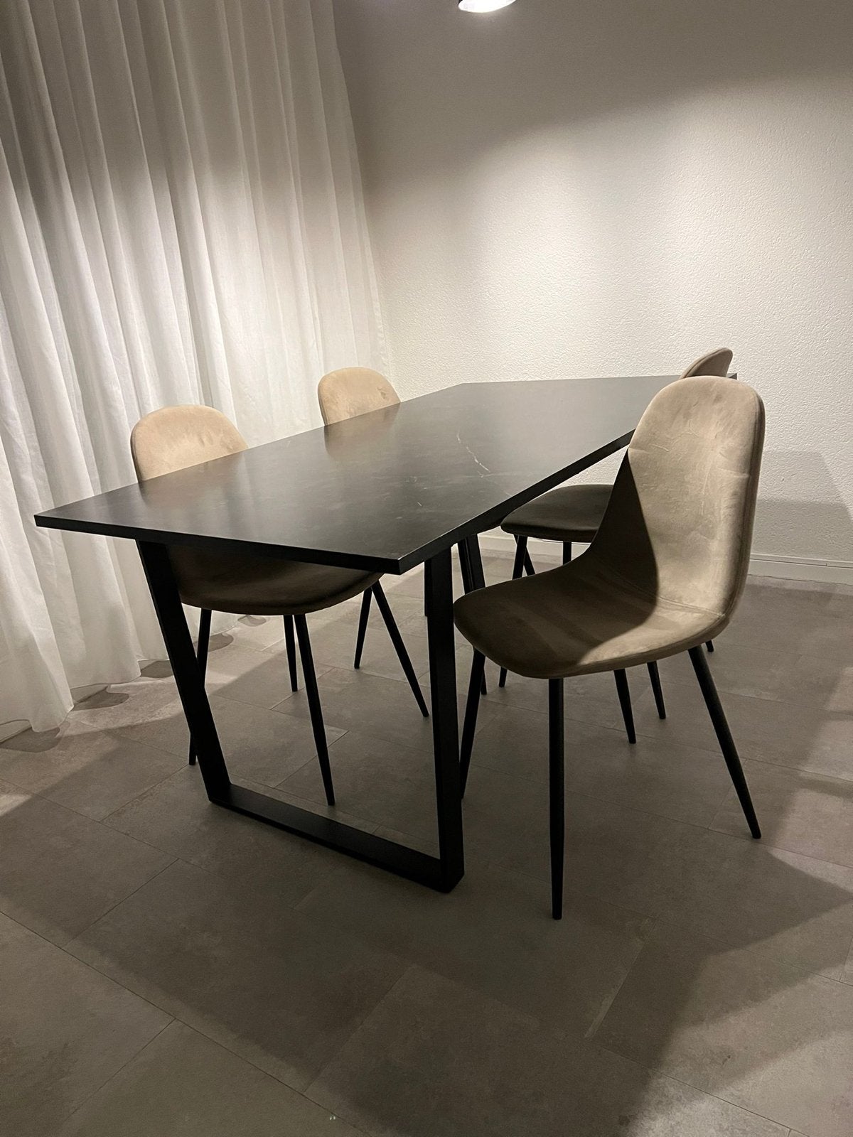 Moderne eettafel zwart (90cm x 1.60m), Ophalen, 100 tot 150 cm, 50 tot 100 cm, Zo goed als nieuw