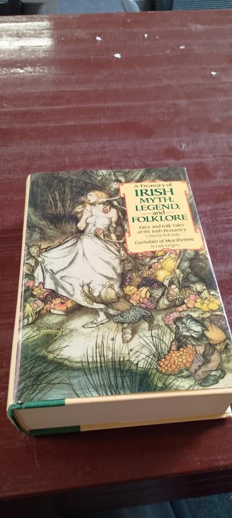 A Treasure of Irish Myth, Legend, and Folklore - Yeats, Boeken, Gelezen, Europa overig, Ophalen of Verzenden, W.B. Yeats en Lady Gregory