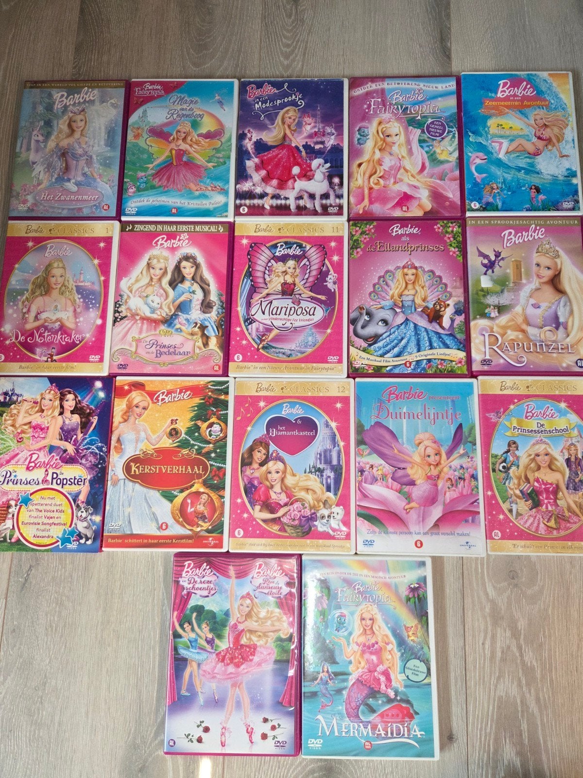 Barbie - 17x dvd's, Alle leeftijden, Ophalen of Verzenden, Gebruikt