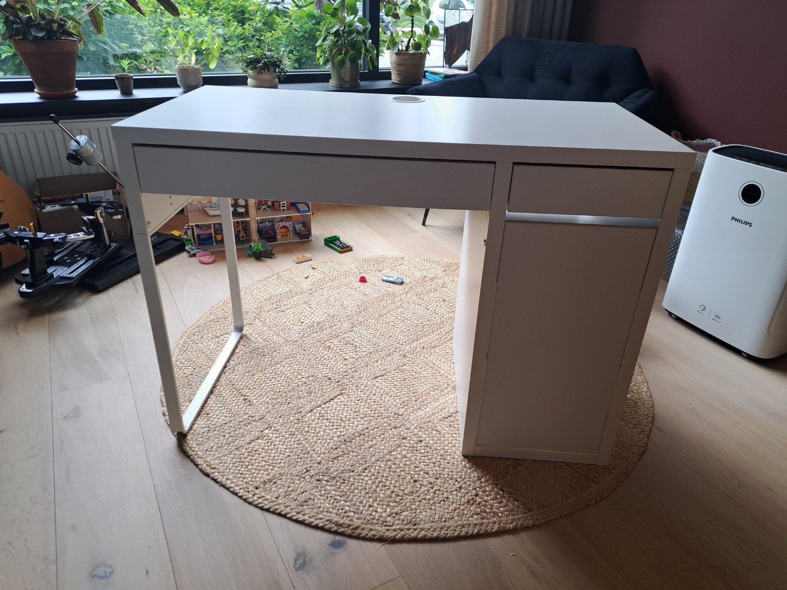IKEA Micke bureau wit - nette staat, Ophalen, Met lades, Gebruikt, Spaanplaat of MDF