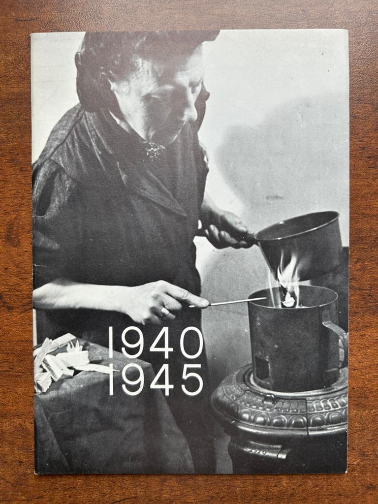 1x boekje 1940-1945, fotoreportage van The Reader's Digest, Verzamelen, Ophalen of Verzenden, Overige soorten, Nederland, Boek of Tijdschrift