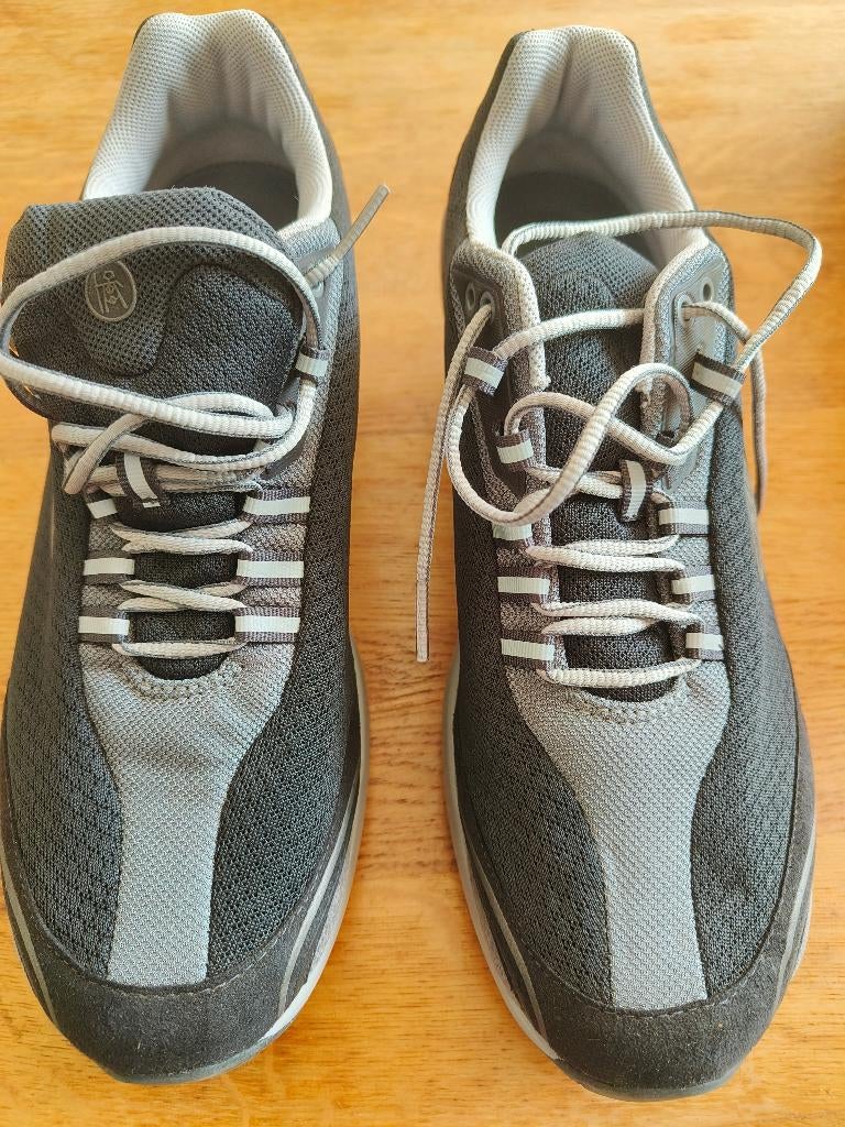 MBT schoenen maat 42, Kleding | Dames, Schoenen, Zwart, Zo goed als nieuw, Wandelschoenen, Ophalen of Verzenden