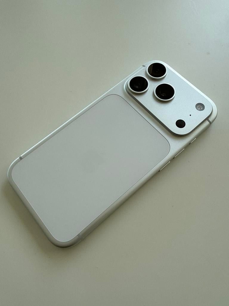 iPhone 17 Pro  - Gebarsten Scherm, Ophalen, 128 GB, Overige modellen, Zo goed als nieuw