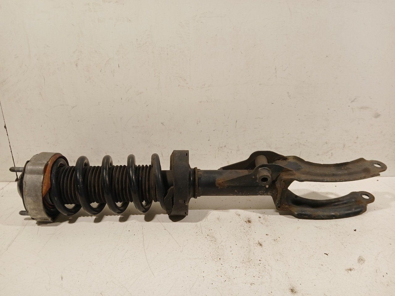 Veerpoot rechts voor Porsche Cayenne, Onderdelen@venauto.nl, Van der Ven Autorecycling B.V., Gebruikt, Ettenseweg 76, 4706 PB Roosendaal, The Netherlands
