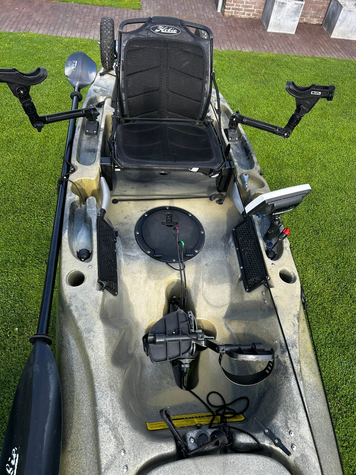 Hobie Mirage Outback – Visklaar MirageDrive 180 & Fishfinder, Ophalen, 1-persoons
