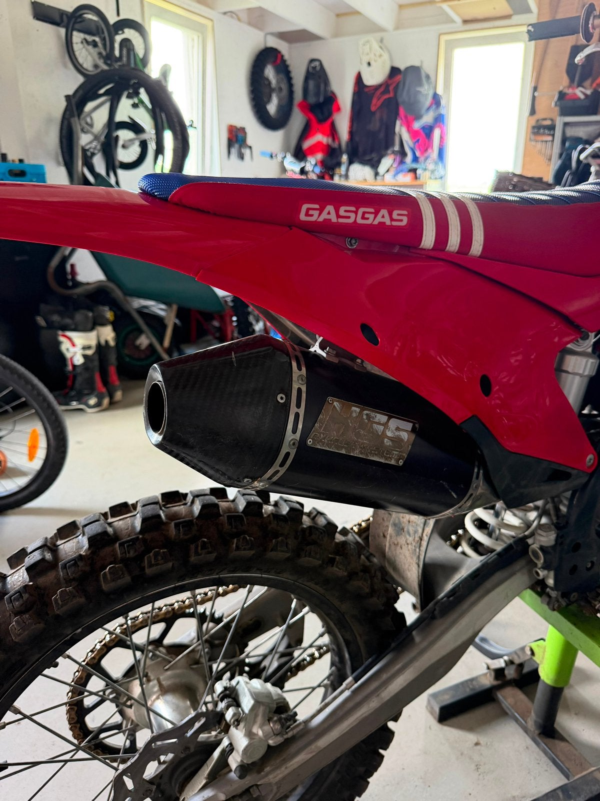 HGS carbon uitlaat systeem (gasgas, ktm, husqvarna), Motoren, Onderdelen | Honda, Ophalen of Verzenden, Gebruikt