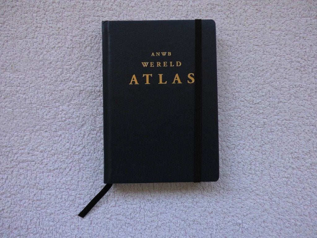 ANWB Wereldatlas - Compacte editie, 2000 tot heden, Ophalen of Verzenden, Zo goed als nieuw, Wereld