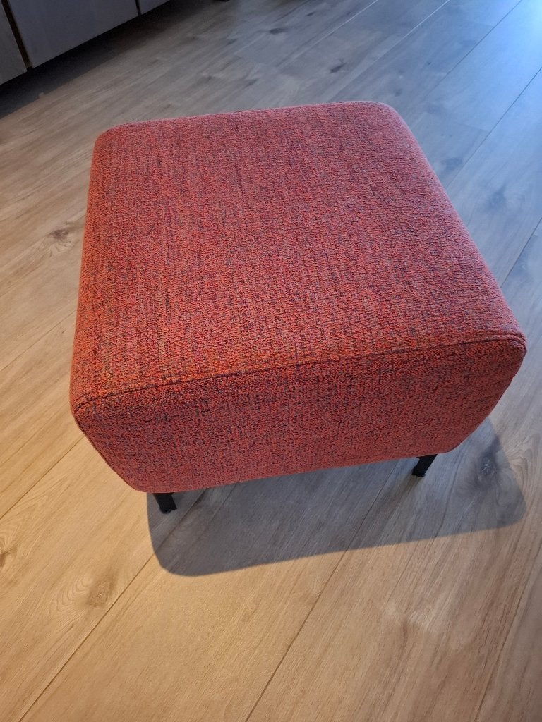 Hocker, kleur coral, 50 x 50 x 41 cm hoog, Ophalen, Gebruikt, Metaal, 50 tot 75 cm