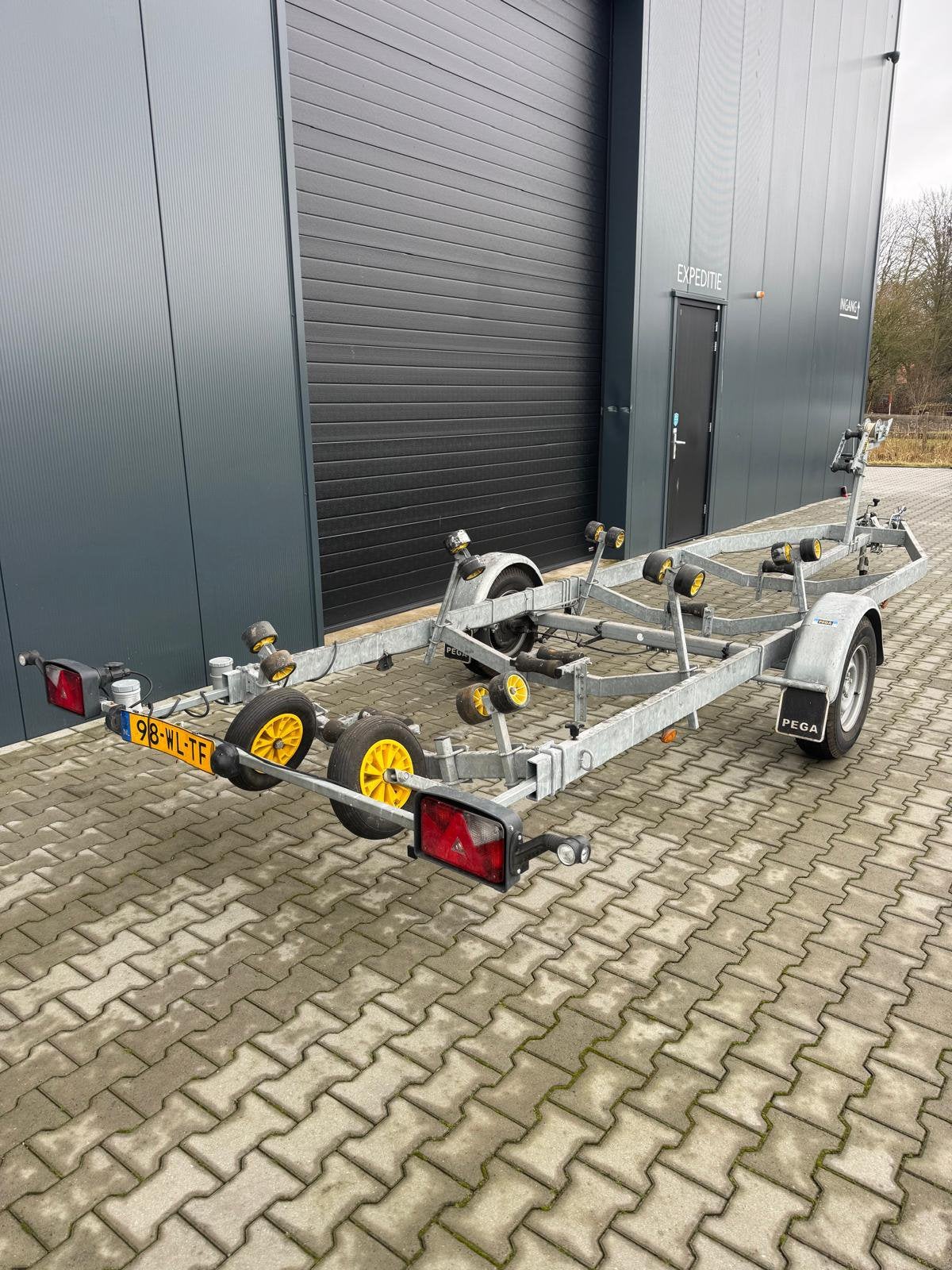 Pega Boottrailer V-Liner ( 1800kg uitvoering ), Watersport en Boten, Info@admiraal-watersport.nl, Gebruikt, Westrak 15, 1500 tot 3000 kg