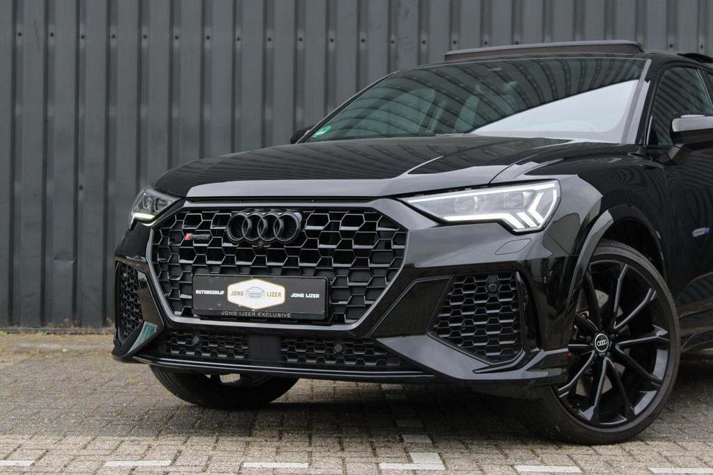 Audi RS Q3 RSQ3 Sportback TFSI PANO MATRIX SFEER RS-STOELEN, Auto's, Automaat, Gebruikt, 1675 kg, Zwart