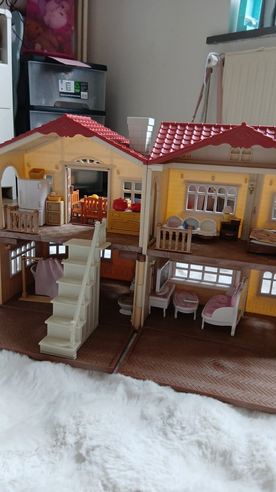 Sylvanian Families Huis met complete inrichting, Kinderen en Baby's, Speelgoed | Poppenhuizen, Ophalen, Zo goed als nieuw, Poppenhuis