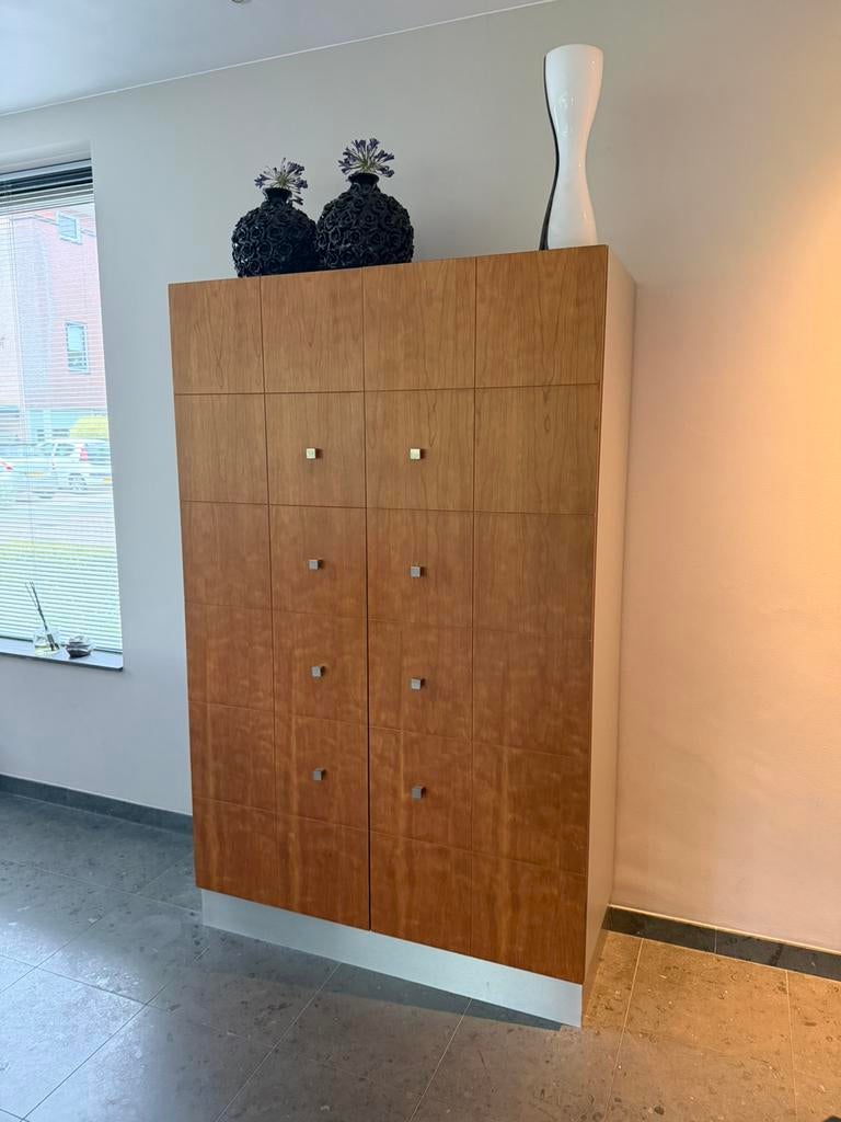 Kersen houten kast modern design met luxe afwerking, Ophalen, Zo goed als nieuw, Minder dan 150 cm, Kersenhout