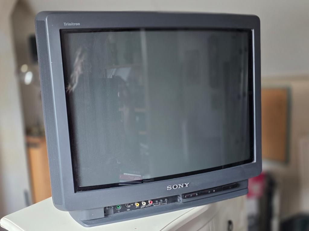 Vintage Sony Trinitron CRT TV (met afstandsbediening), Audio, Tv en Foto, Vintage Televisies, Ophalen, Gebruikt, 40 tot 60 cm