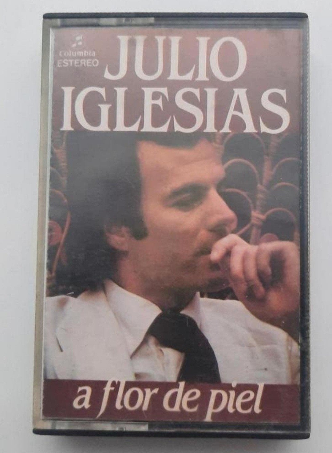Julio Iglesias A flor de Piel Cassette bandje uit 1983, Gebruikt, 1 bandje, Ophalen of Verzenden, Origineel